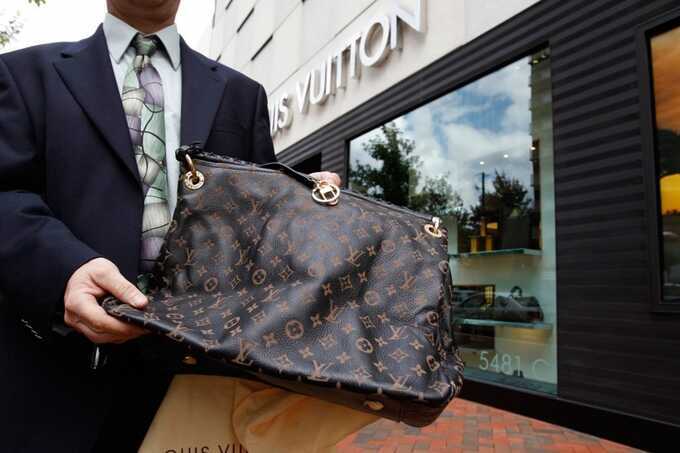 Жительница Владивостока заказала из Турции палёный Louis Vuitton, а получила уголовное дело