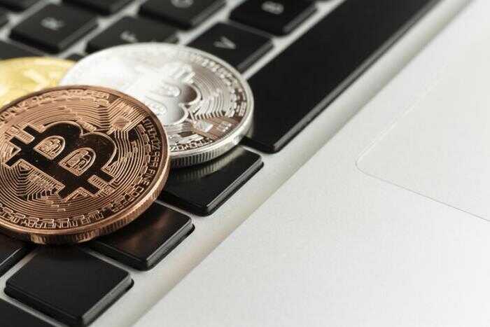 Пользователь столкнулся с заморозкой более 130 тысяч долларов через BestChange и CoinCraddle