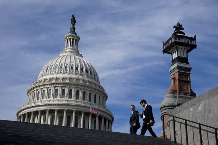 Конгресс США рассматривает 500% пошлины против импортеров товаров из России
