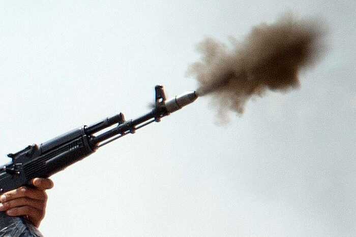 Пьяный военный в Харькове стрелял в воздух возле супермаркета после слов подростков