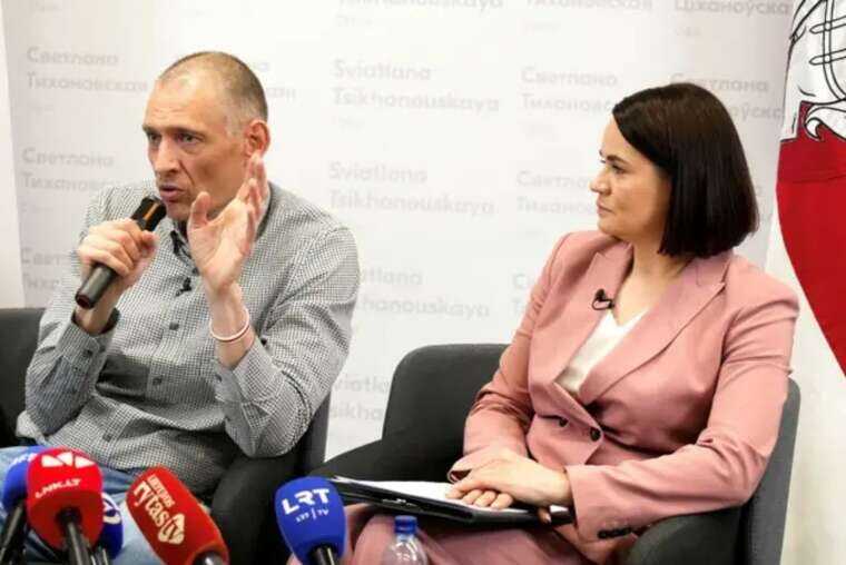 Сергей  Тихановский расплакался, отвечая на вопрос о детях на брифинге