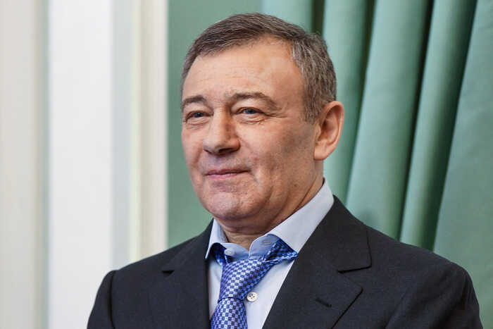 Как Аркадий Ротенберг строит бизнес на отелях и санаториях, опираясь на государственные контракты