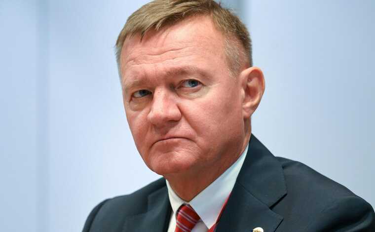 Роман Старовойт лишился поддержки Кремля и свёл счёты с жизнью в день увольнения