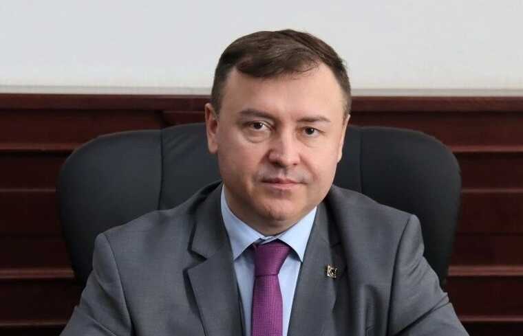 Бывшего гендиректора «Газпром межрегионгаз Махачкала» Ленара Мансурова арестовали по делу о взятке