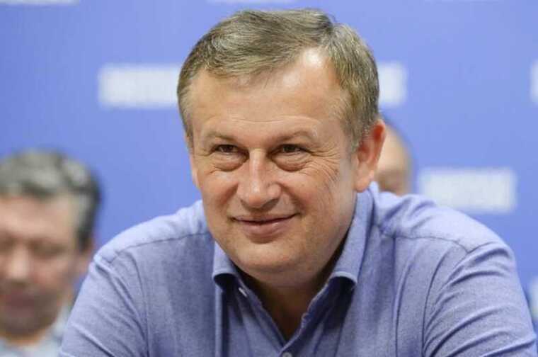 Бизнес-империя семьи Дрозденко: бетон, элитные отели и налоговые проблемы в Ленобласти